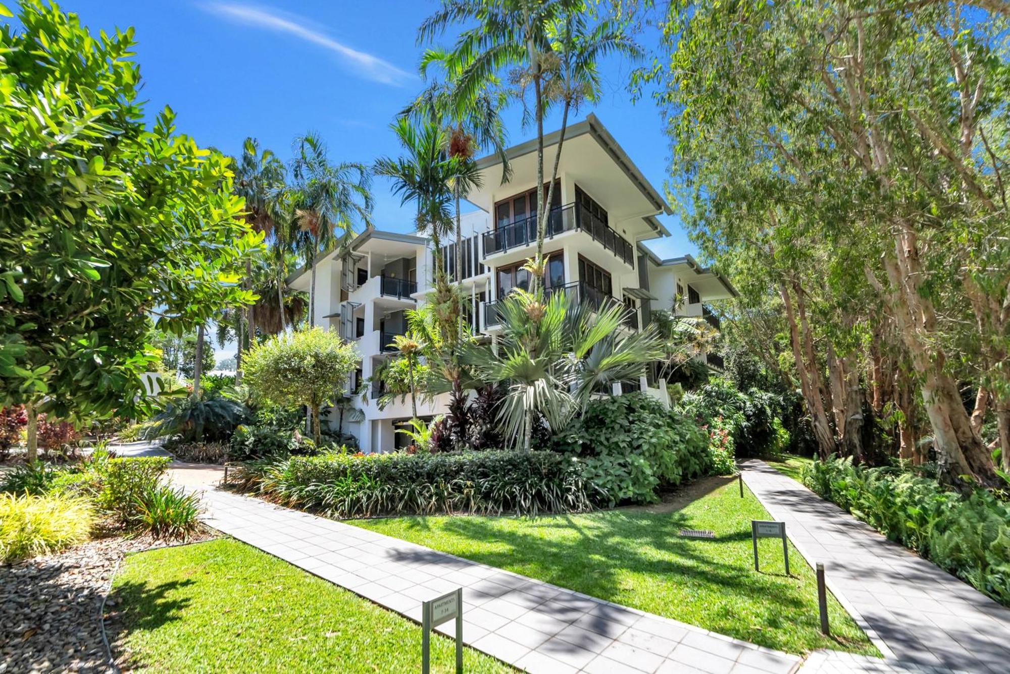 Sanctuary Palm Cove Aparthotel Exterior photo