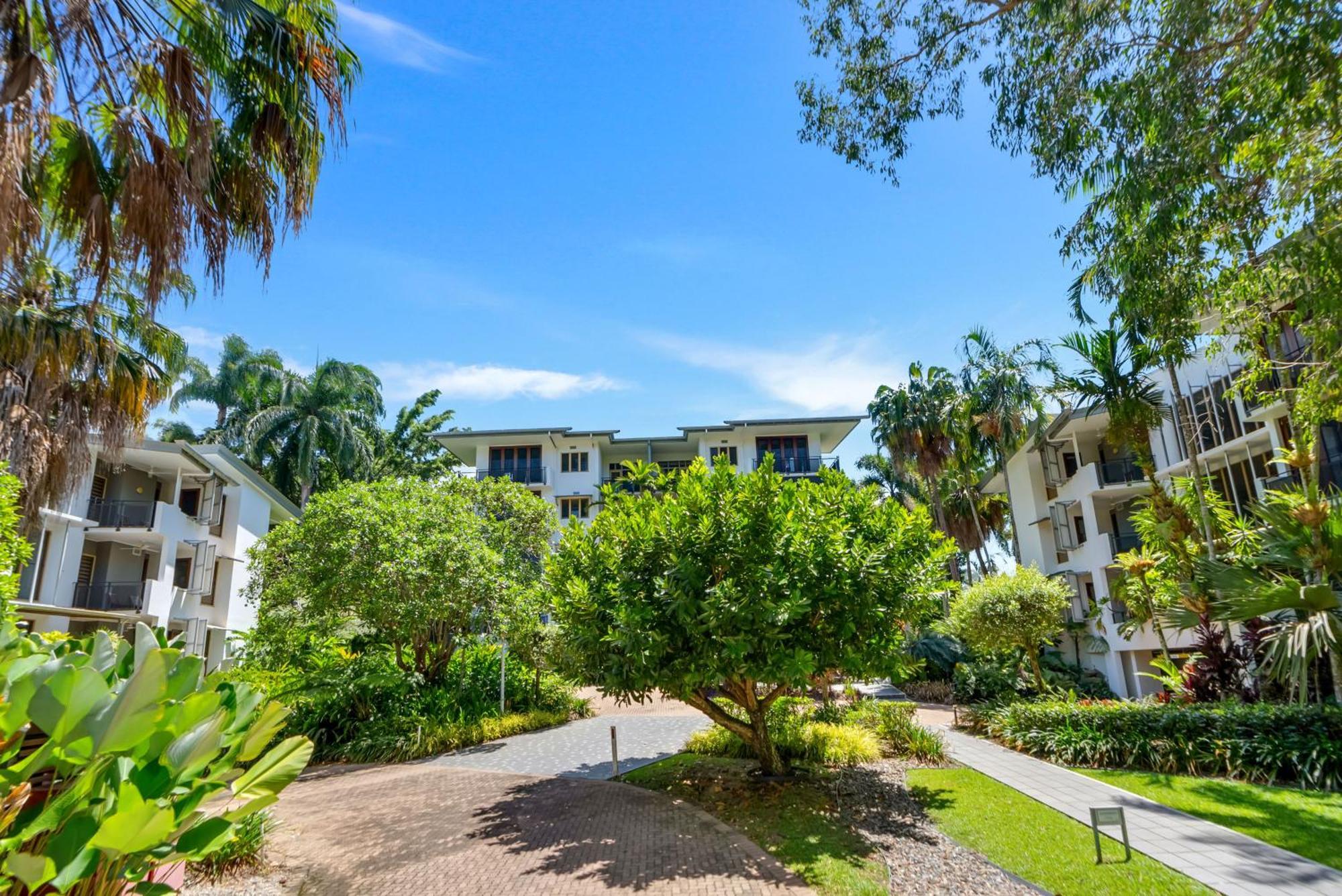 Sanctuary Palm Cove Aparthotel Exterior photo