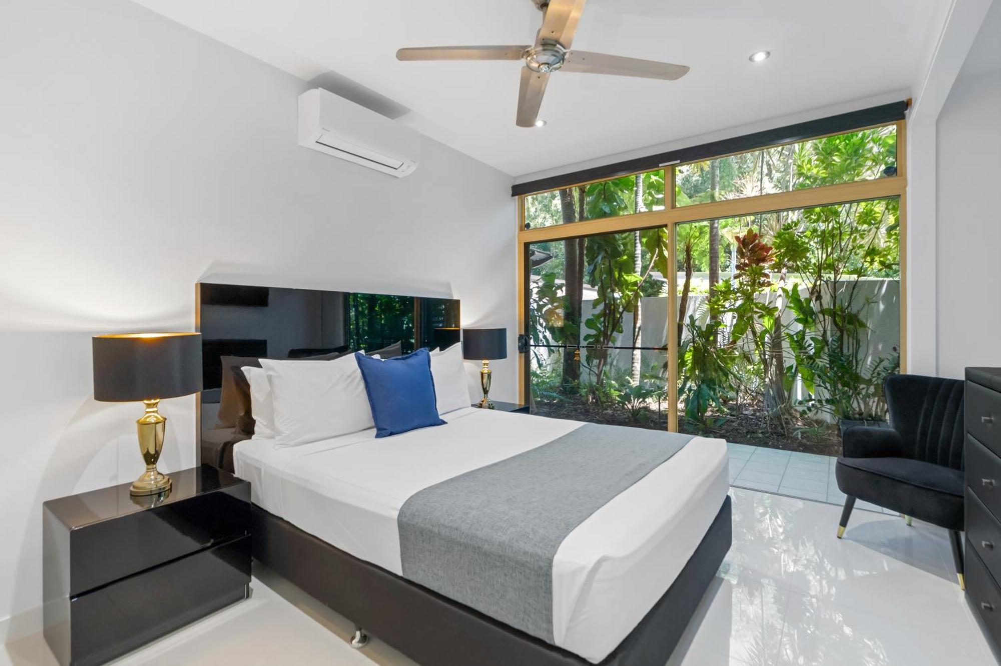Sanctuary Palm Cove Aparthotel Exterior photo