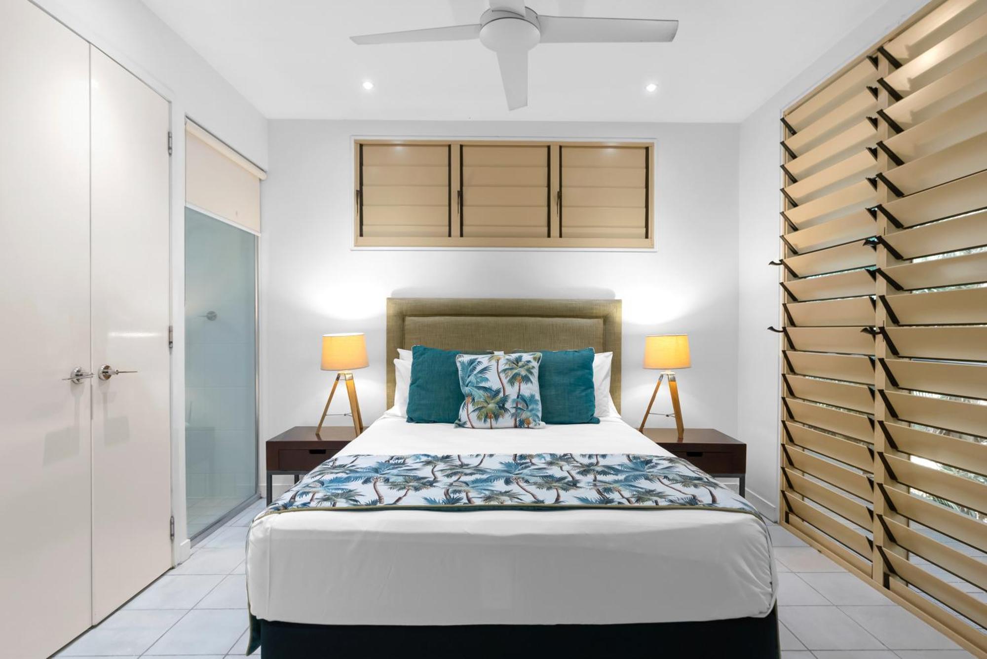 Sanctuary Palm Cove Aparthotel Exterior photo